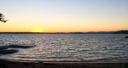 Authentic lake house near community beach, hikes, and ski resorts