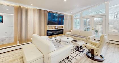 Modern home w/ water and mountain views, spacious deck, BBQ, & nearby activities
