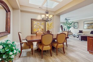 Dining - Stunning Versailles Home w/Pvt. Pool & Spa-Large Yard, Furnished Patio & Firepit (Rancho Mirage)