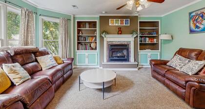 Charming Riverfront House with Full Kitchen, Wifi, and Central AC | Dog-Friendly