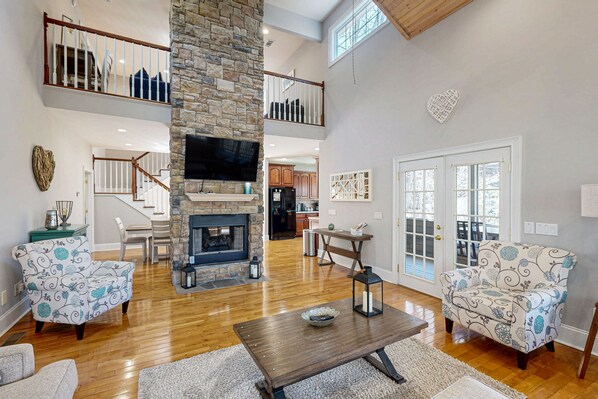 TV, fireplace, DVD player, ping pong