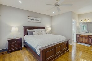 3 habitaciones, tabla de planchar con plancha, internet y ropa de cama 