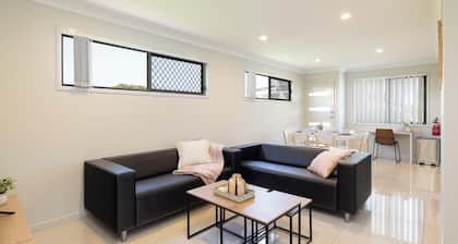 Smart Suites Self Check-in Apartments - 20 Darnley