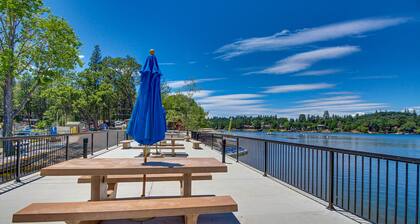 Modern home w/ peekaboo lake views, close to marina, two fireplaces, & WiFi