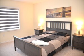 4 bedrooms, in-room safe, desk, iron/ironing board