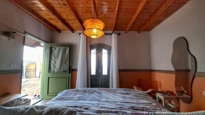 1 chambre, fer et planche à repasser, Wi-Fi gratuit, draps fournis