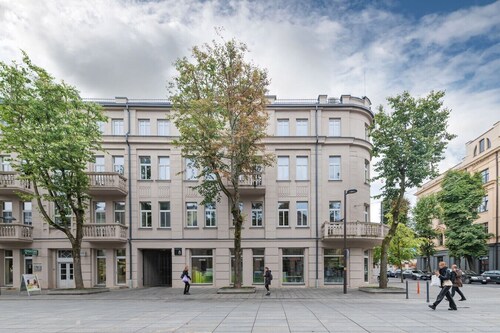 Freedom avenue ap by Polo Apartments