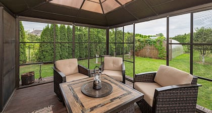 Calm and private ap by Polo Apartments