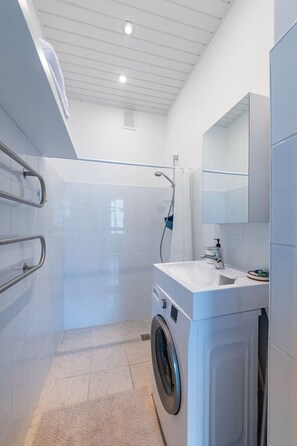 Hair dryer, towels, toilet paper - Sophisticated Old town ap by Polo Apartment (Kaunas)