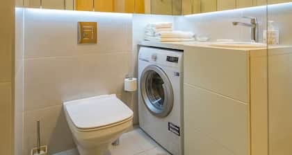 Deluxe river view ap by Polo Apartments
