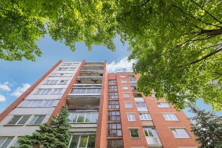 Exterior. Proper apartment w balcony by Polo Apartments