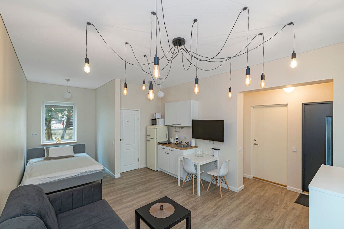 1 dormitorio, tabla de planchar con plancha, wifi gratis y ropa de cama