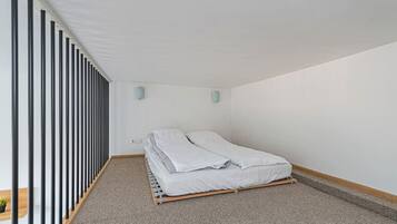 1 habitación, escritorio, tabla de planchar con plancha y wifi gratis