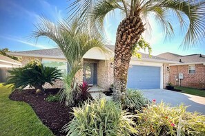 House, Multiple Beds (Seaclusion) | Property grounds - Seaclusion (Miramar Beach)