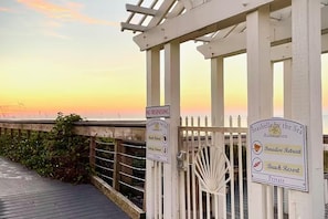 House, Multiple Beds (Seaclusion) | Property grounds - Seaclusion (Miramar Beach)