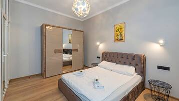 1 chambre, fer et planche Ă repasser, Wi-Fi gratuit, draps fournis