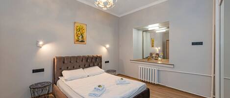 1 bedroom, iron/ironing board, free WiFi, bed sheets