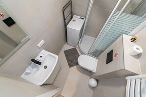 Free toiletries, hair dryer, towels, toilet paper