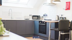 Fridge, microwave, oven, stovetop