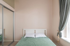 1 bedroom, iron/ironing board, WiFi, bed sheets