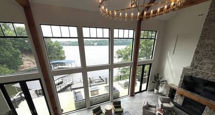 NEW Modern Lakefront Retreat, Game Lounge, Private Dock, Sauna, Panoramic Views!