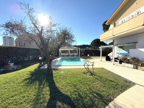 Piscina all'aperto