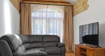 A unique escape nestled within the popular village of Blockley.