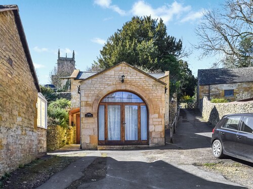 A unique escape nestled within the popular village of Blockley.