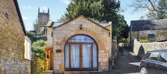 A unique escape nestled within the popular village of Blockley.