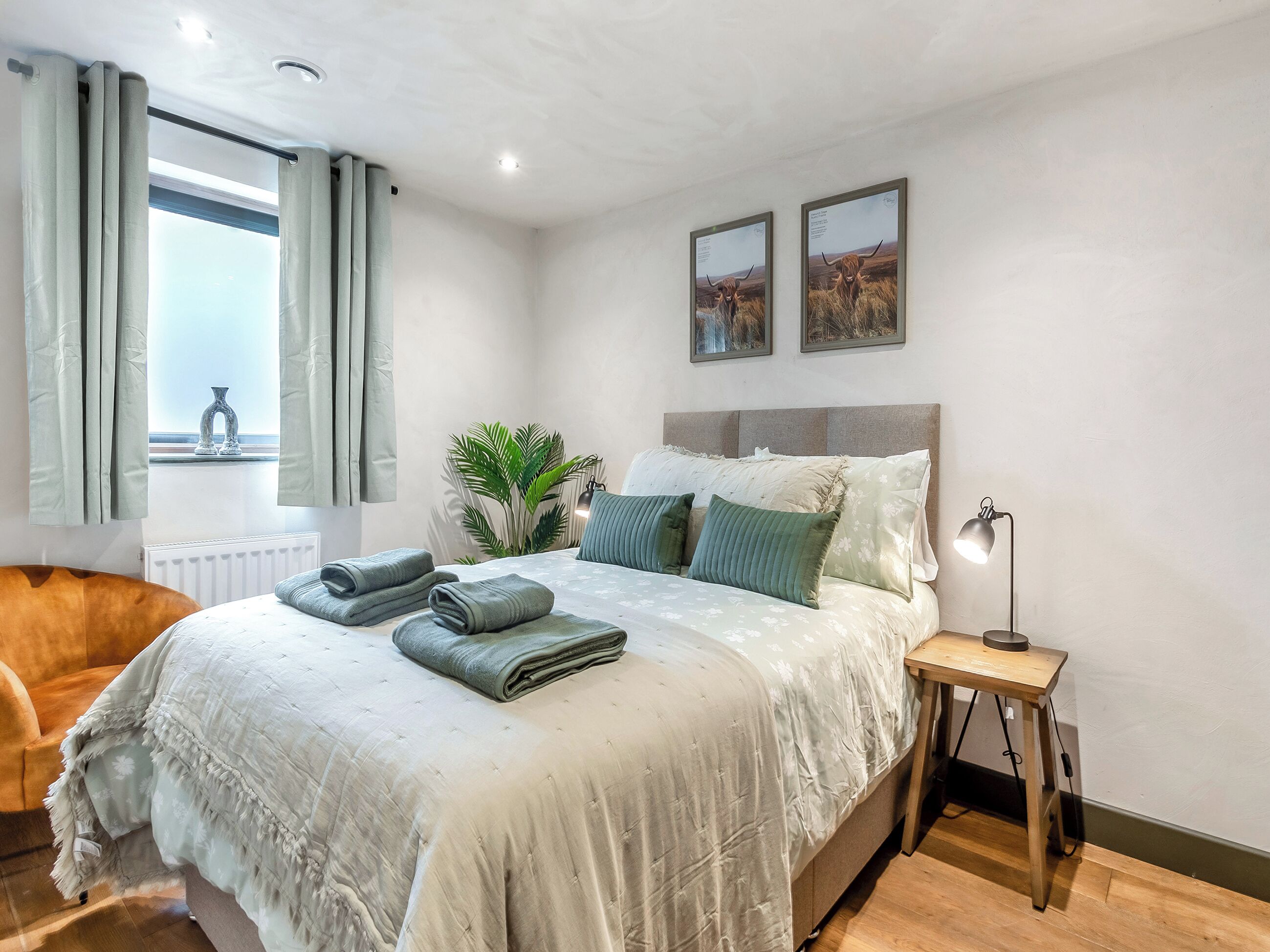 2 bedrooms, WiFi (free), bed sheets