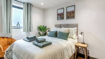 2 bedrooms, free WiFi, bed sheets