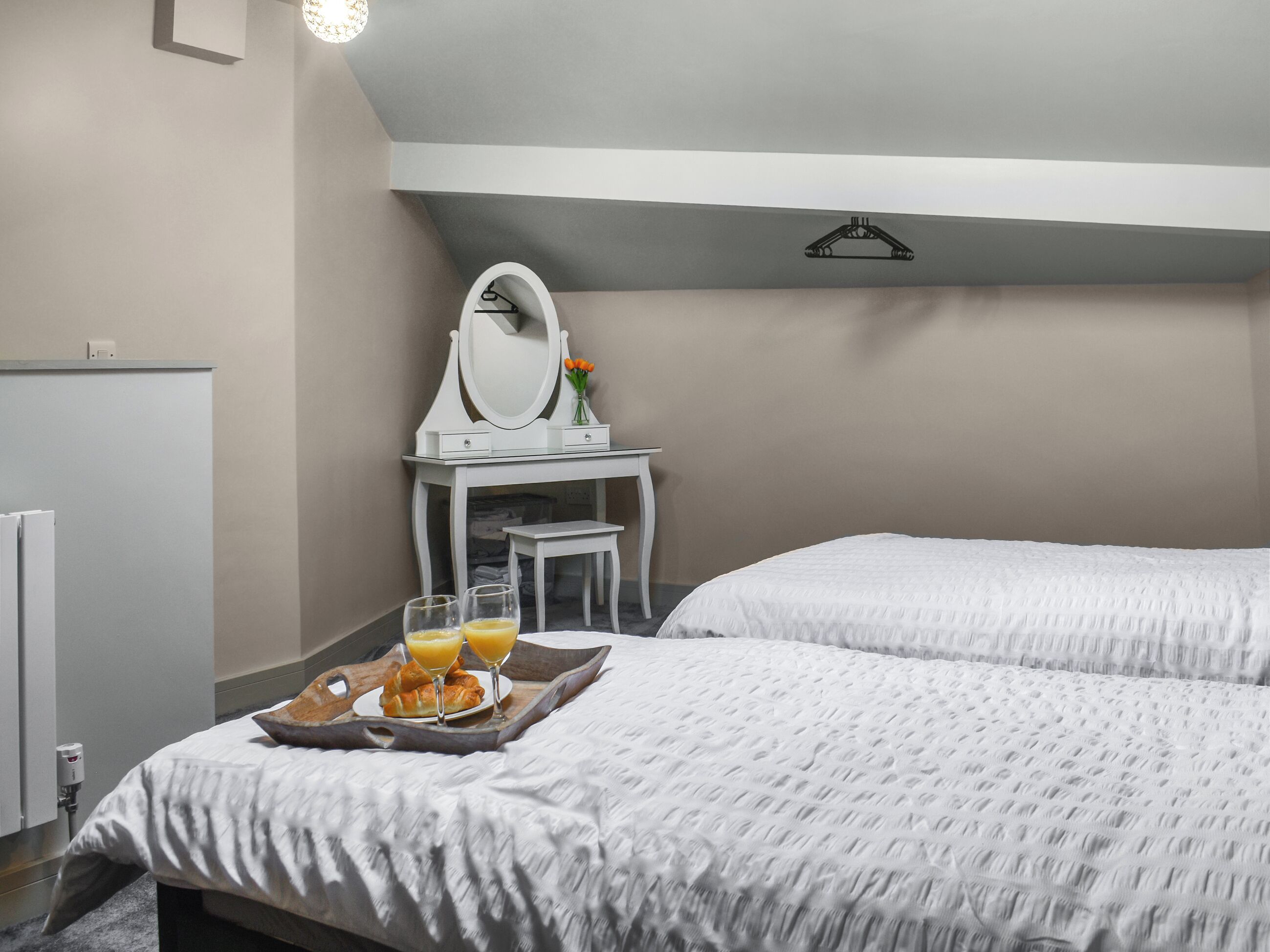 3 bedrooms, free WiFi, bed sheets