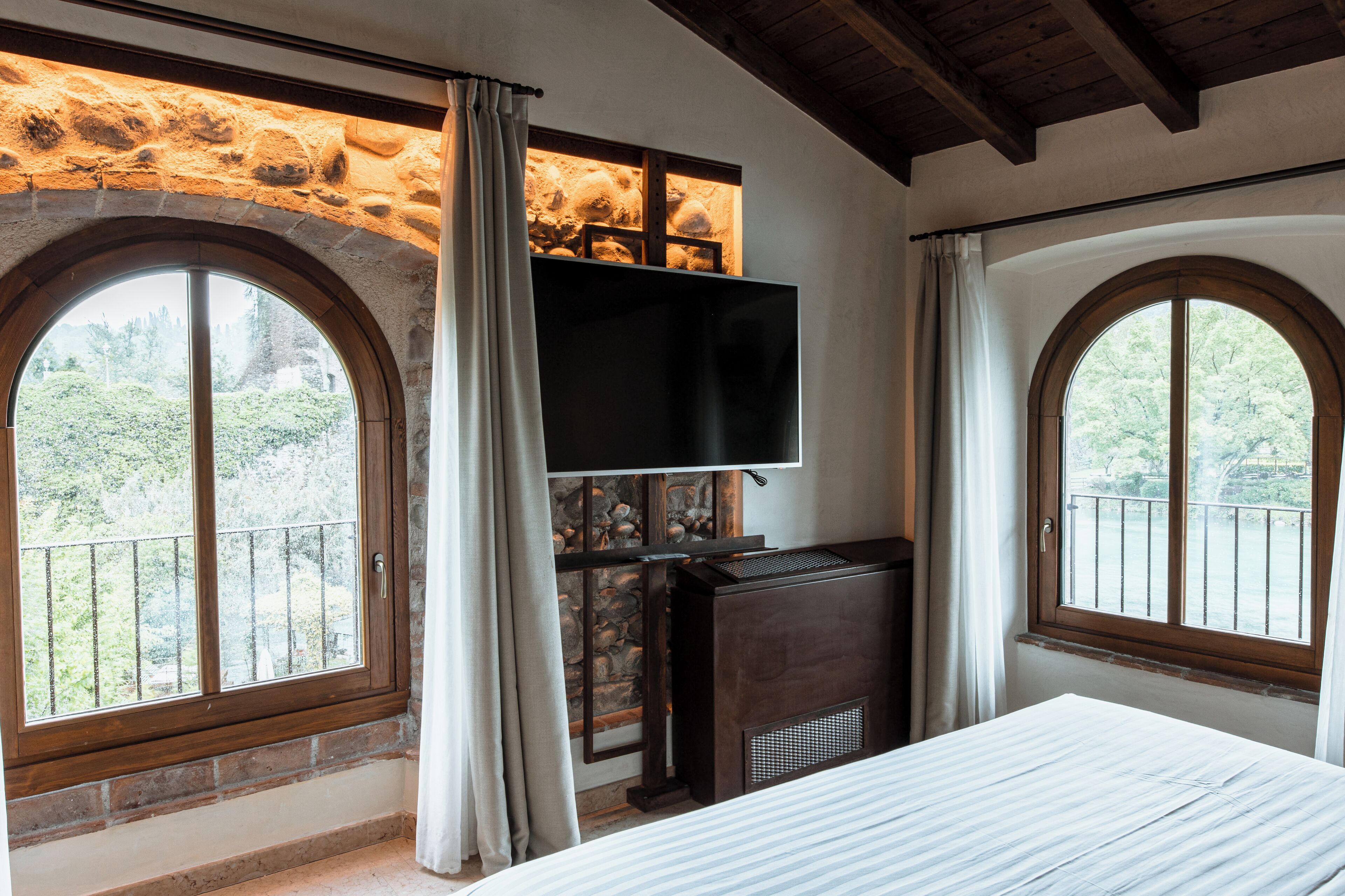 Junior Suite, River View | In-room safe, free WiFi