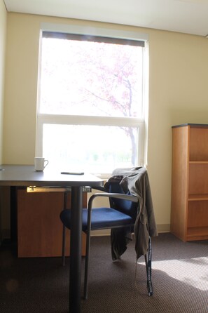 Economy-huoneisto | Työpöytä, kannettavalle tietokoneelle sopiva työtila, ilmainen Wi-Fi