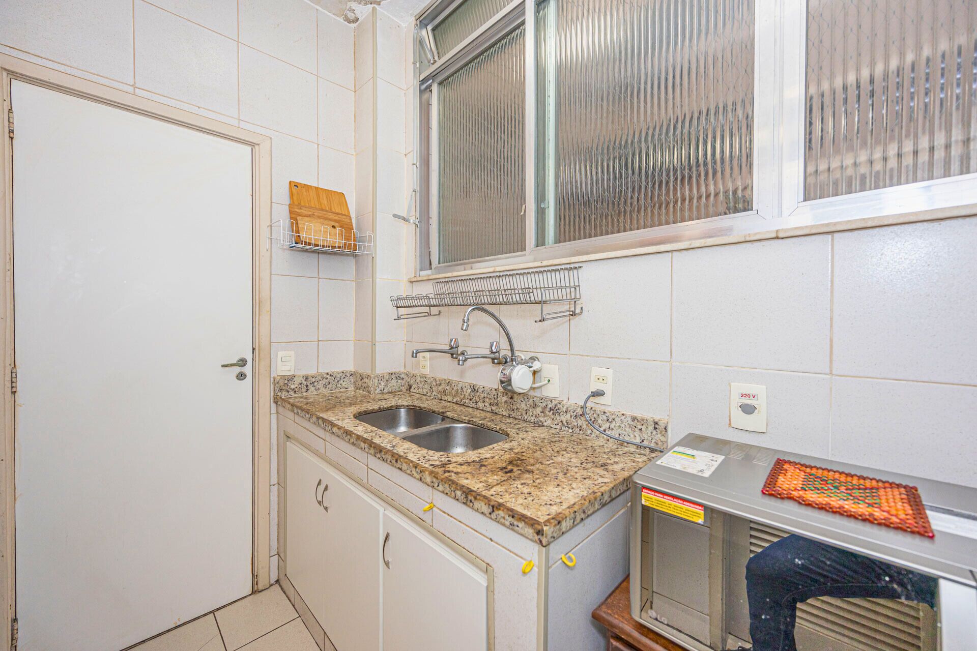 Appartamento | Cucina privata | Frigorifero, microonde, forno, piano cottura