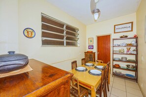 Apartment | Dining - Rj03 Ipanema Ap 2 quartos 200m da praia (Rio de Janeiro)