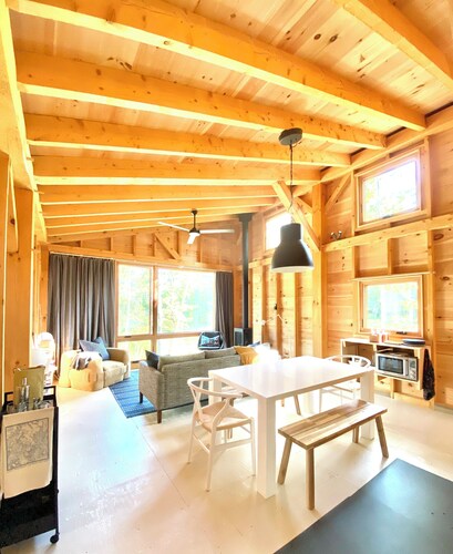 The Cabins at Currier Landing Cabin 2: Meadow