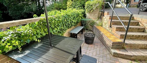 Stuga - 3 sovrum (Vernon Cottage (Parking Available)) | Skrivbord och sängkläder