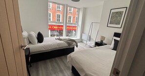 2 bedrooms, iron/ironing board, internet, bed sheets