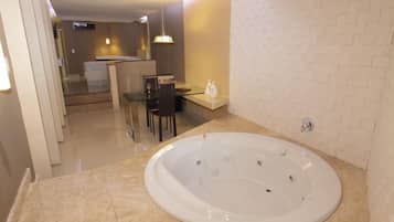 华丽套房 | 1 多间卧室、免费 WiFi