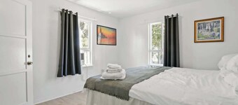 2BR Pet-Friendly Home # RV FREE