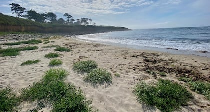 Exceptional House for Rent in Finistère between Wild Beaches and Modern Comfort