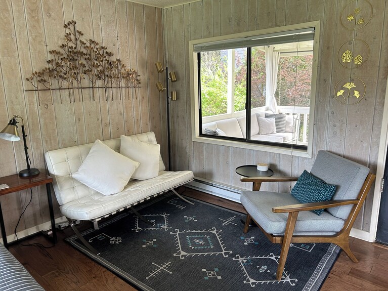 Melody Vineyard Cottage - Guerneville, CA