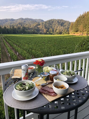 Melody Vineyard Cottage