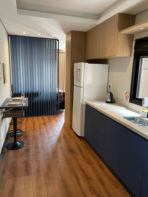Fridge, microwave, stovetop, electric kettle