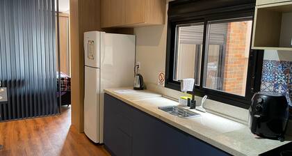Centrally Planned Studio with Air Conditioning | Sleeps 3 + PET | Cable TV