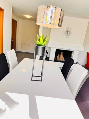 Apartment, 2 Bedrooms, Smoking | Dining - Sunny Modern Apartment Lake View Relax (Brissago)