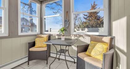 Steps to Beach with Linens + Towels including AC