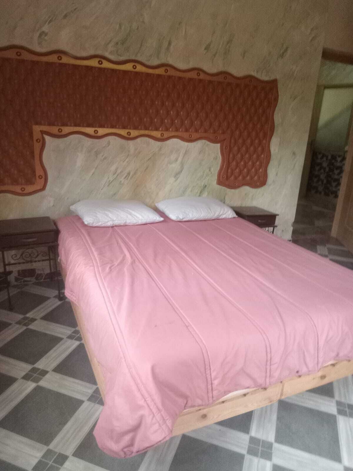 2 soverom og sengetøy