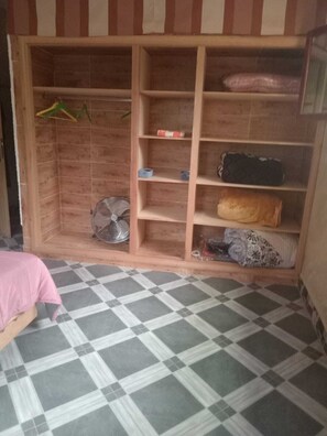 2 bedrooms, bed sheets